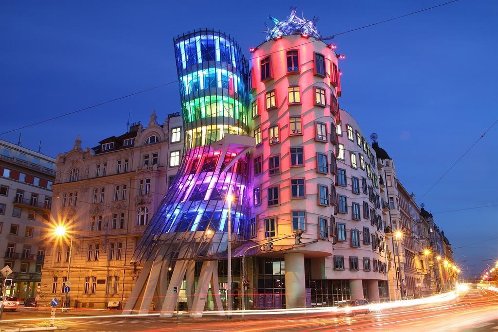 Apartments Resslova By The Dancing House Prag Eksteriør billede